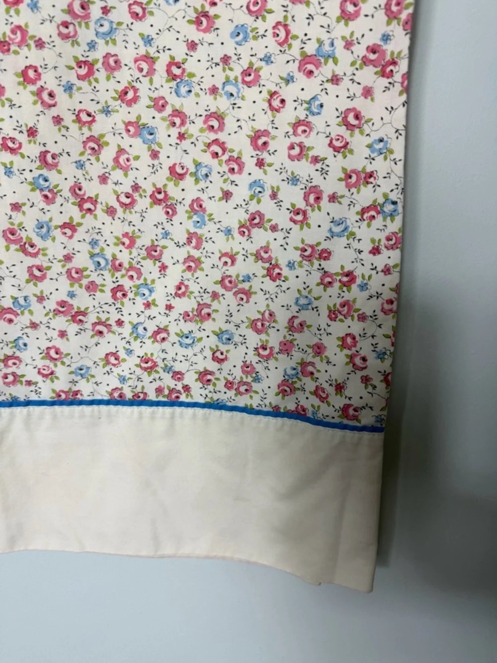 2 Vintage Springmaid Standard Floral Pillow Cases